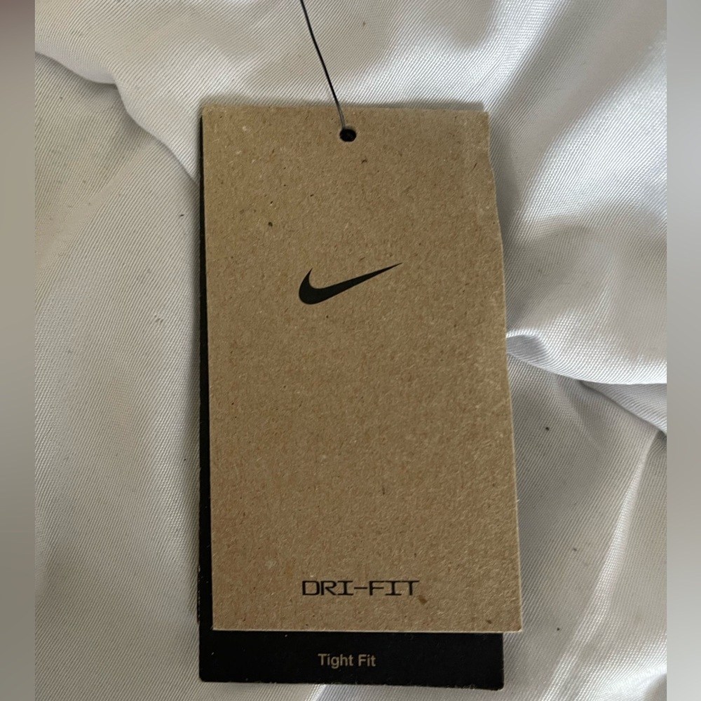 Nike Pro Dri-FIT Women's Cropped Training Tank Top. Size Small - Picture 4 of 10
